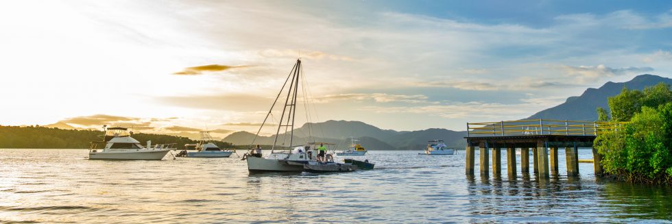 Dungeness-Fishing-ramp-and-Hinchinbrook-Channel-980x327.jpg